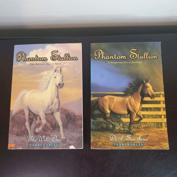 Phantom Stallion Book Lot Of 3 (1, 3, 12) By Terri Farley Paperback Avon - Picture 2 of 13